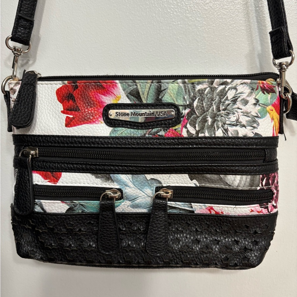 Stone Mountain Accessories Floral Crossbody Bag